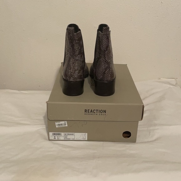 NWT KENNETH COLE REACTION ankle boots - Picture 3 of 5